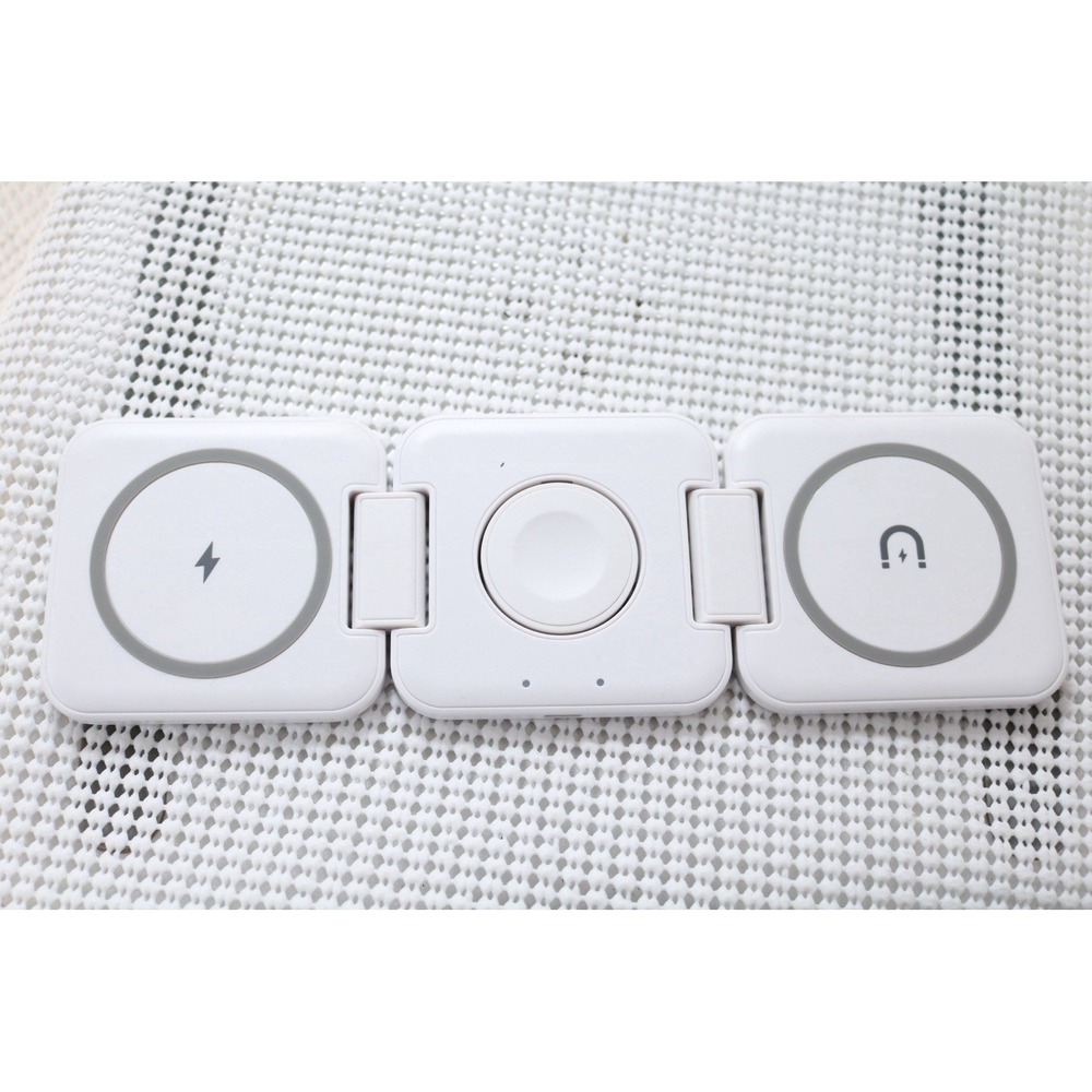 3-in-1 Foldable Wireless Charging Station White SW165 ZG2240 Phone Watch Earbuds